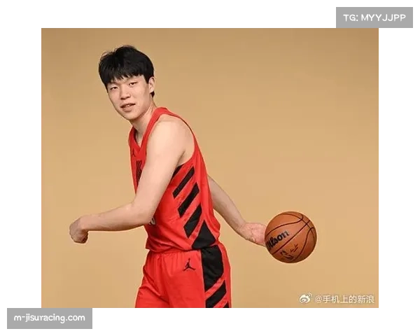 中国球员杨瀚森进入开拓者替补名单,新秀赛季备受关注 中国球员杨瀚森进入开拓者替补名单,新秀赛季备受关注