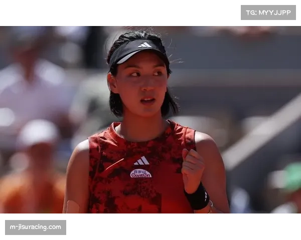 王欣瑜直落两盘横扫世界第一斯瓦泰克，取对阵后者首胜