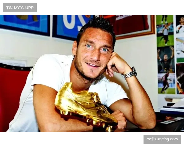 托蒂现身罗马主场引全场高歌，未来回归管理层受关注