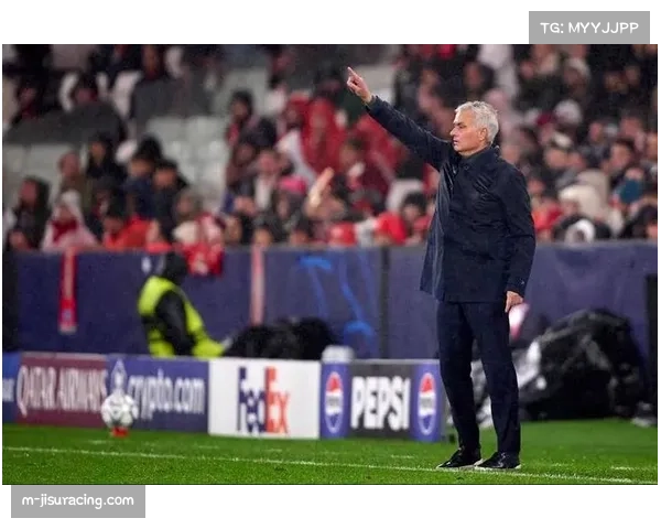 从里斯本到伯纳乌,穆里尼奥禁赛缺席现场指挥,助理教练临危受命 从里斯本到伯纳乌,穆里尼奥禁赛缺席现场指挥,助理教练临危受命